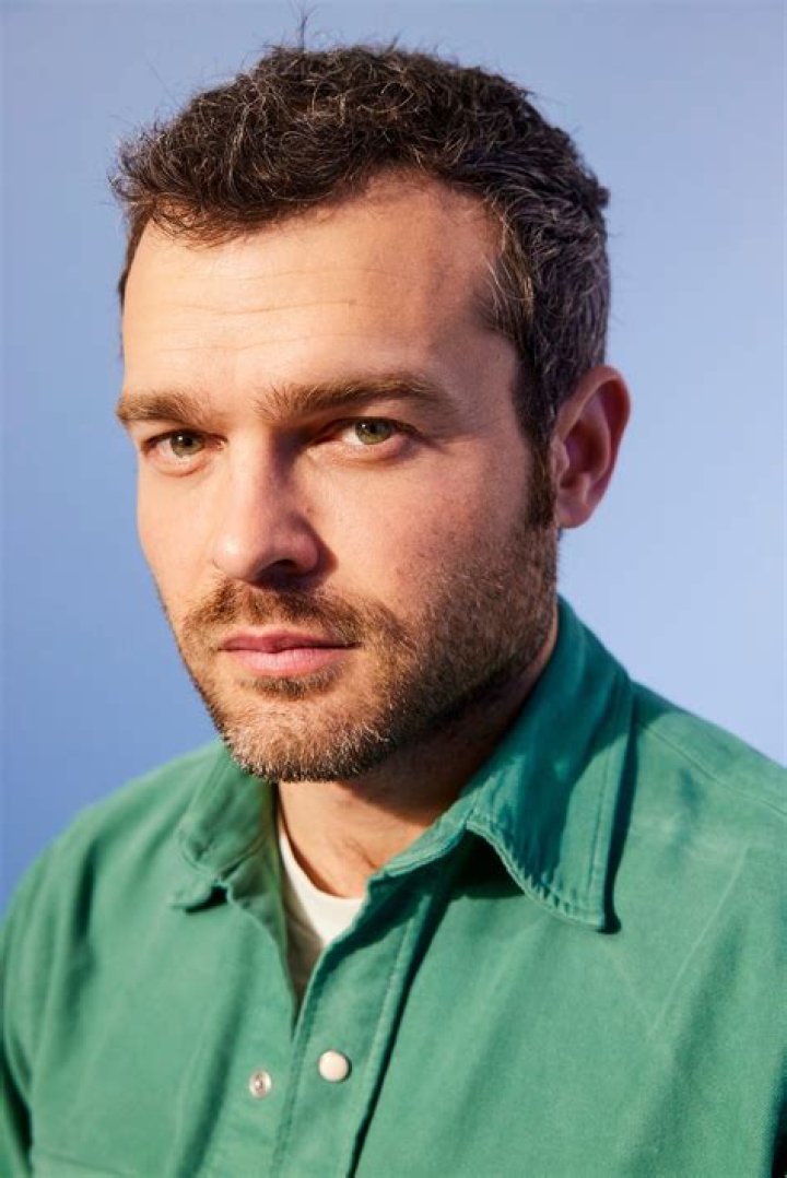 Alden Ehrenreich Biography, Age, Height, Wife, Net Worth, Family