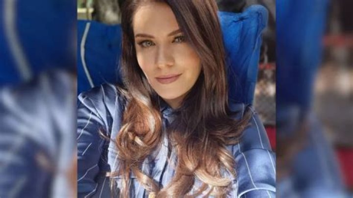 Alejandra Lazcano biografía, edad, altura, esposa, net worth, familia