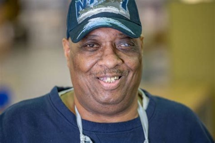 Avery Brooks Biography, Age, Height, Wife, Net Worth, Family