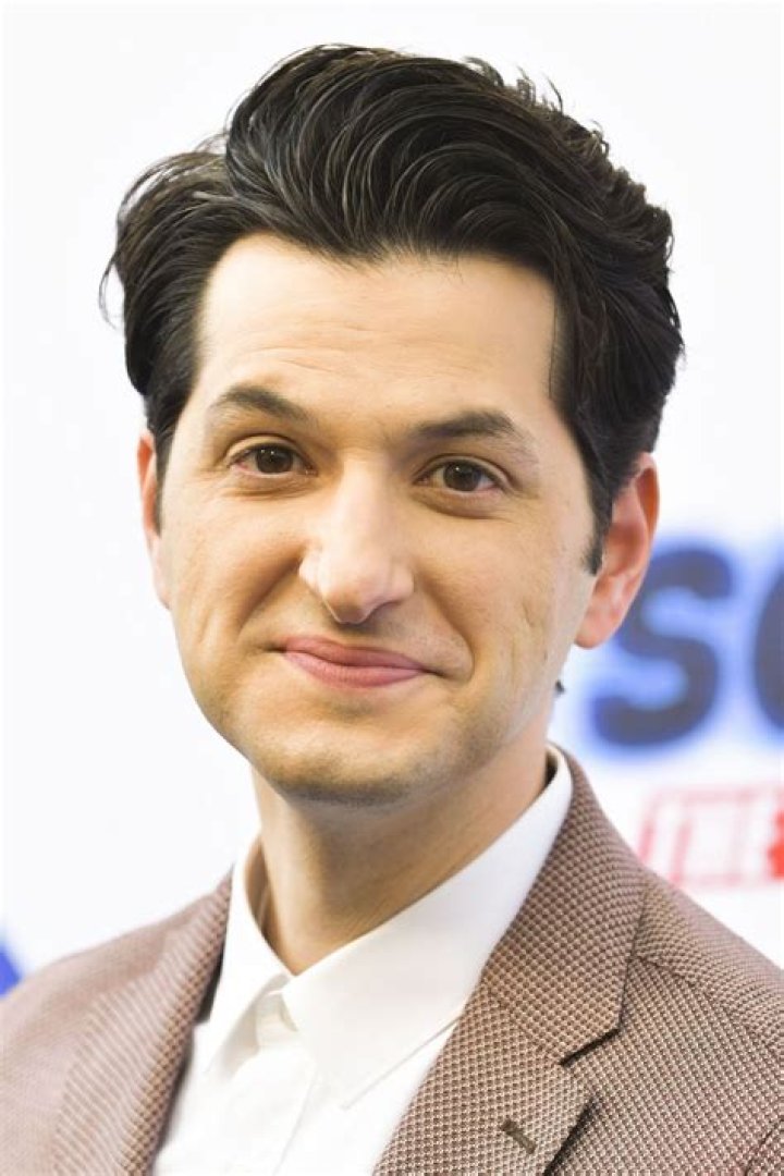 Ben Schwartz Biography, Age, Height, Wife, Net Worth, Family