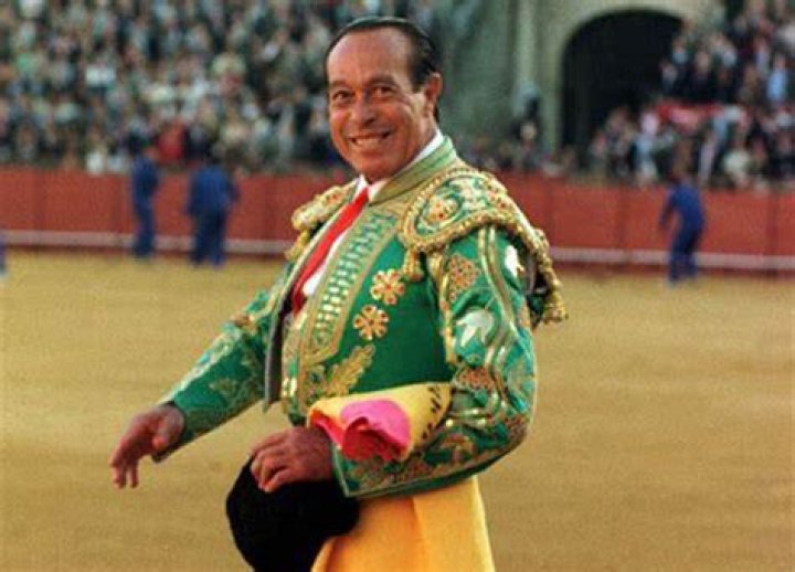 Curro Romero biografía, edad, altura, esposo, net worth, familia