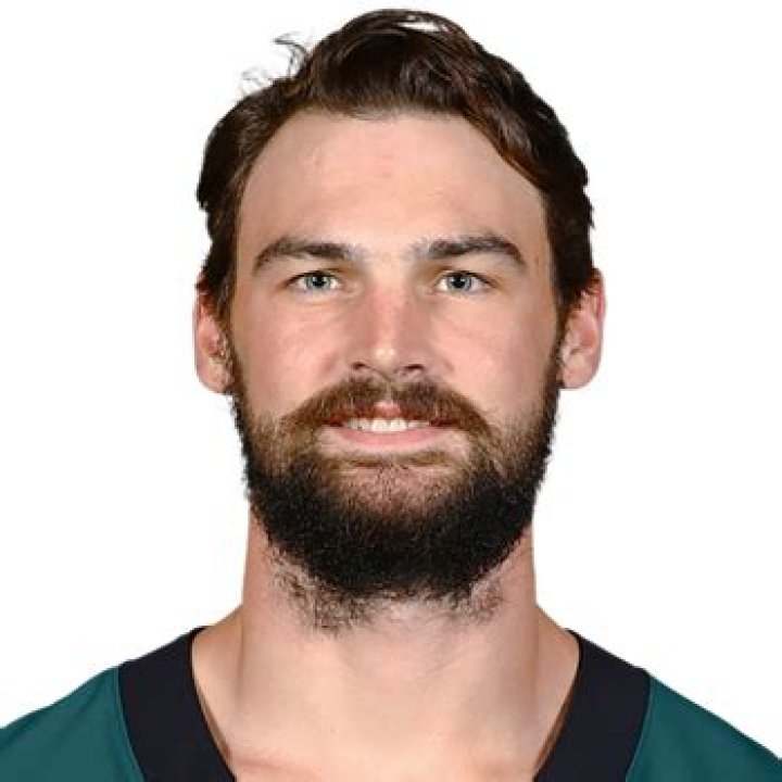 Dan Arnold Biography, Age, Height, Wife, Net Worth, Family