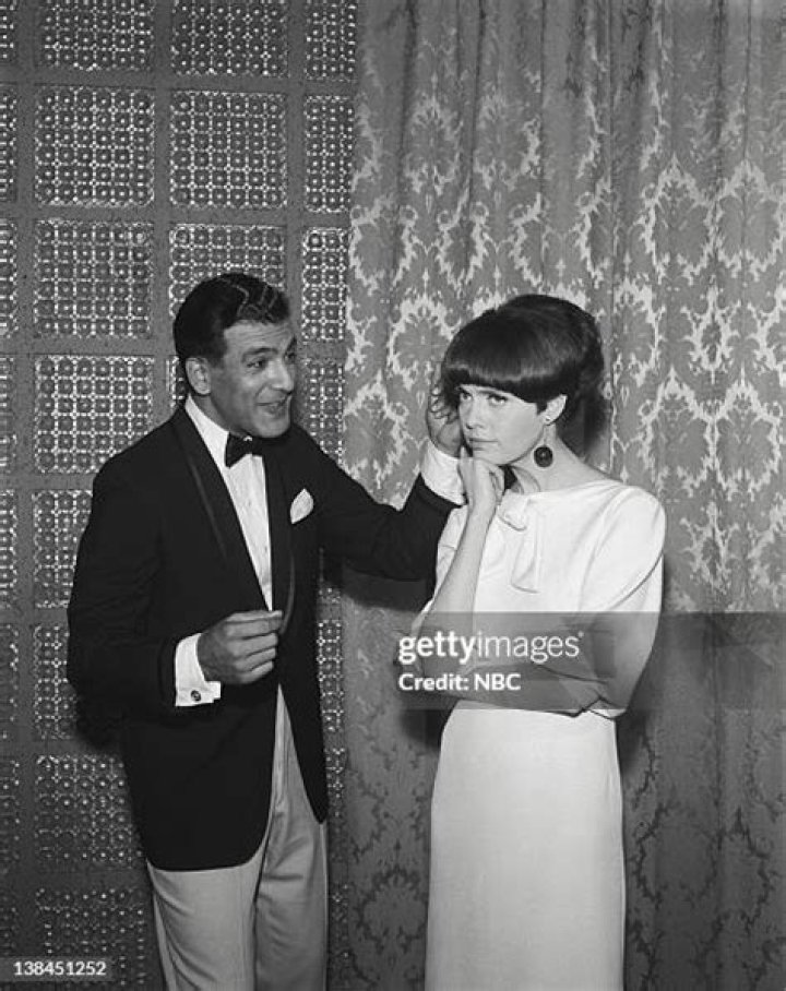 Edmund Hashim Biography, Age, Height, Wife, Net Worth, Family