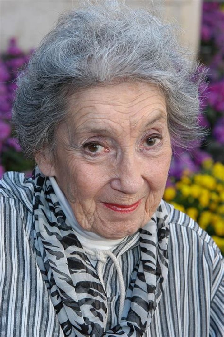 Frances Bay Biography, Age, Height, Husband, Net Worth, Family