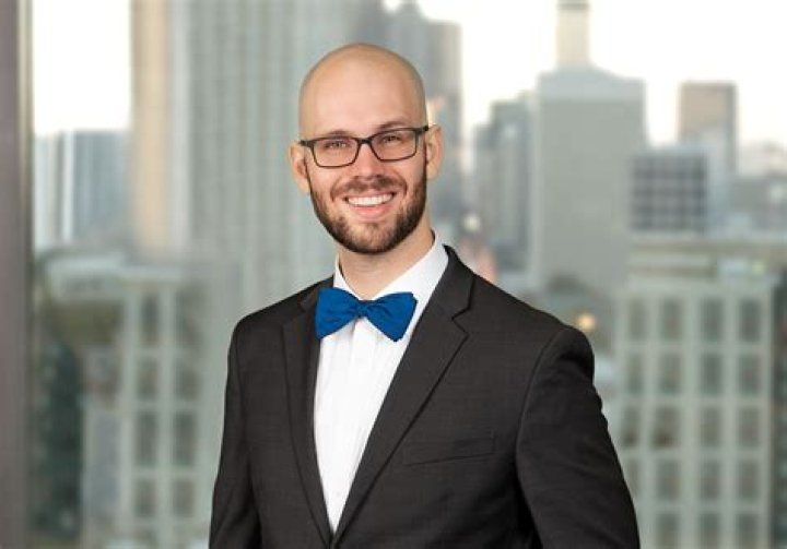 Garrett Brown Biography, Age, Height, Wife, Net Worth and Family