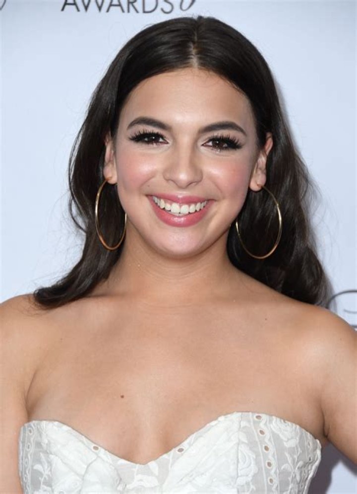 Isabella Gomez Biography, Age, Height, Husband, Net Worth, Family