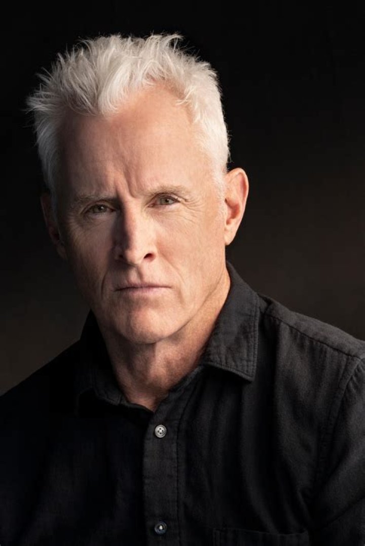John Slattery Biography, Age, Height, Wife, Net Worth, Family