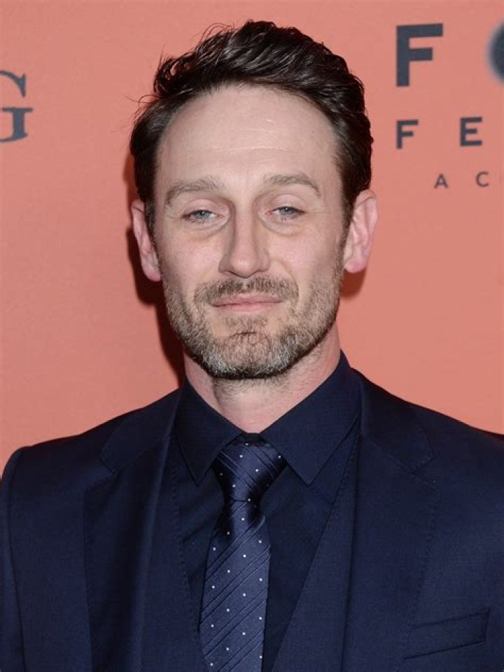 Josh Stewart Biography, Age, Height, Wife, Net Worth, Family