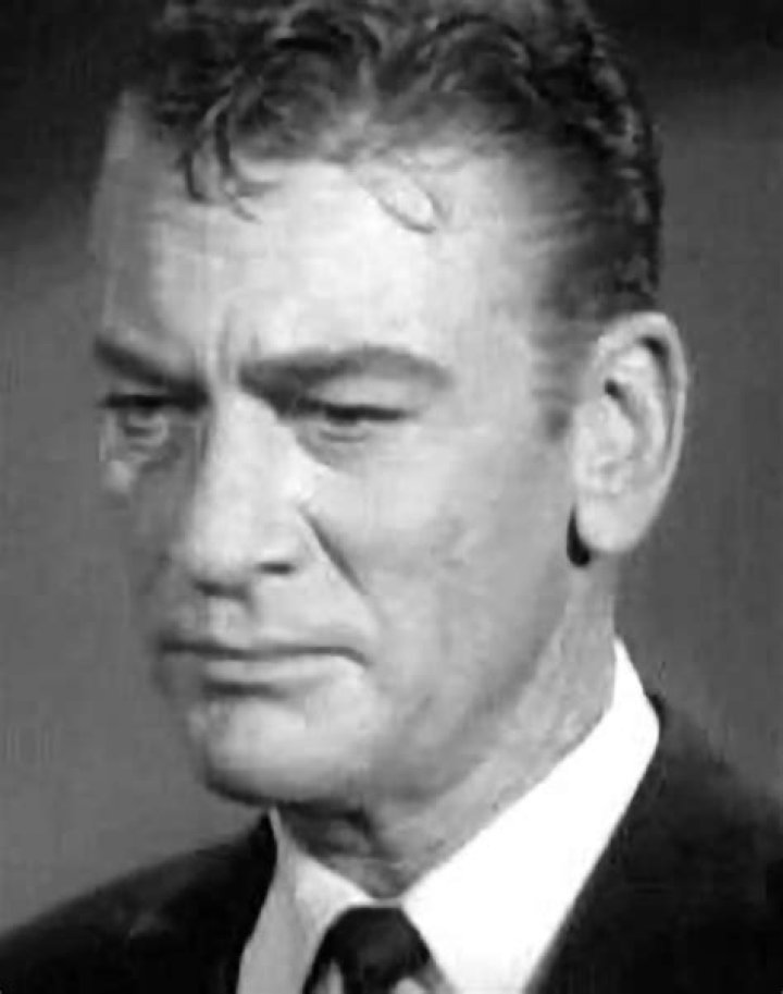 Kenneth Tobey Biography, Age, Height, Wife, Net Worth, Family