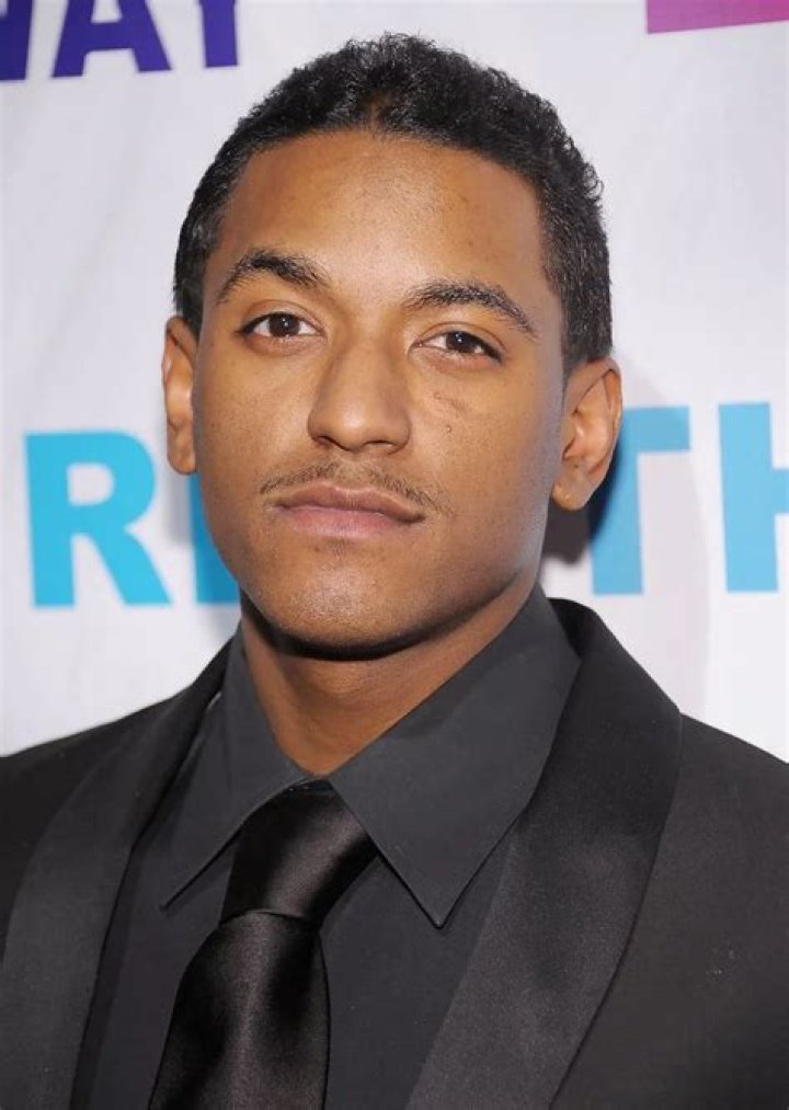 Lloyd Biography, Age, Height, Wife, Net Worth, Family