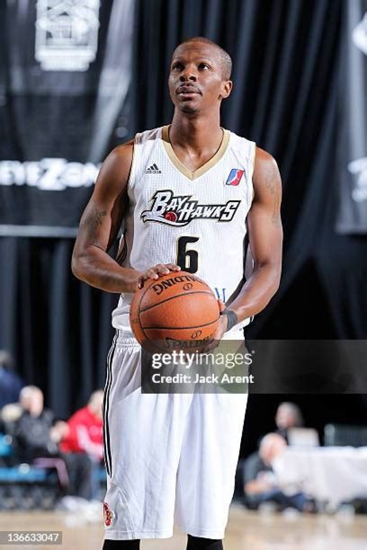 Loren Stokes Biography, Age, Height, Wife, Net Worth, Family