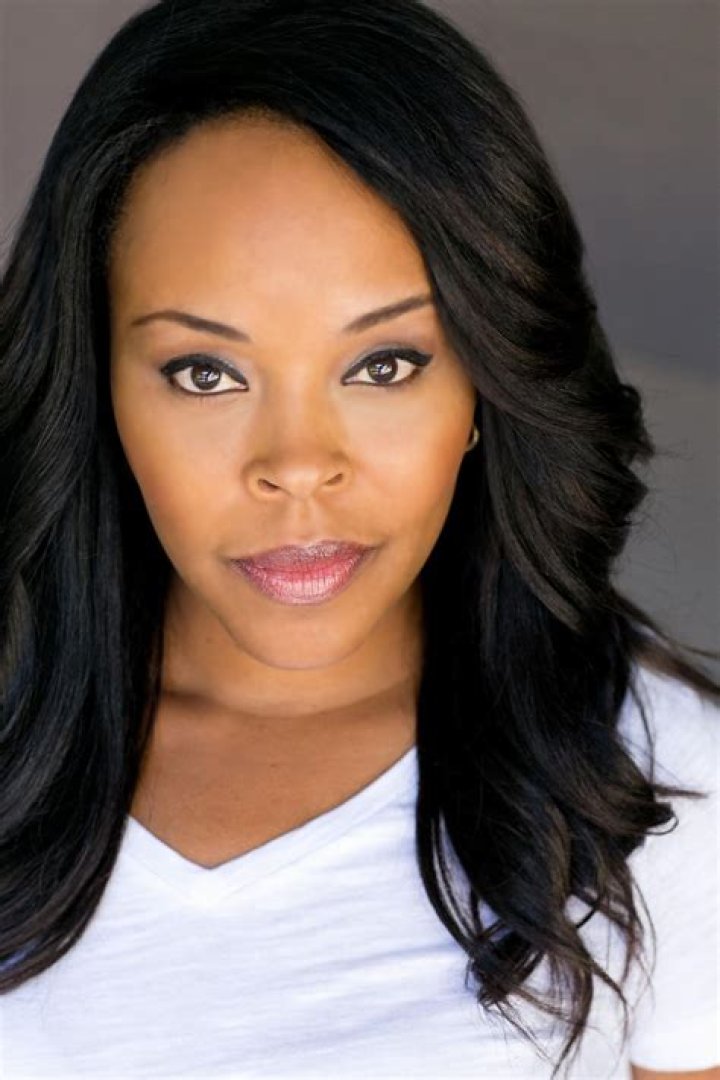 Nakia Burrise Biography, Age, Height, Husband, Net Worth, Family