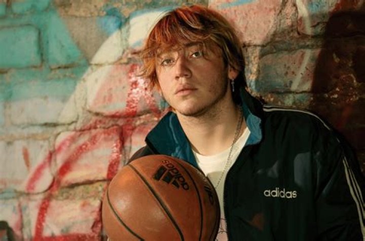 Paulo Londra biografía, edad, altura, esposo, net worth, familia