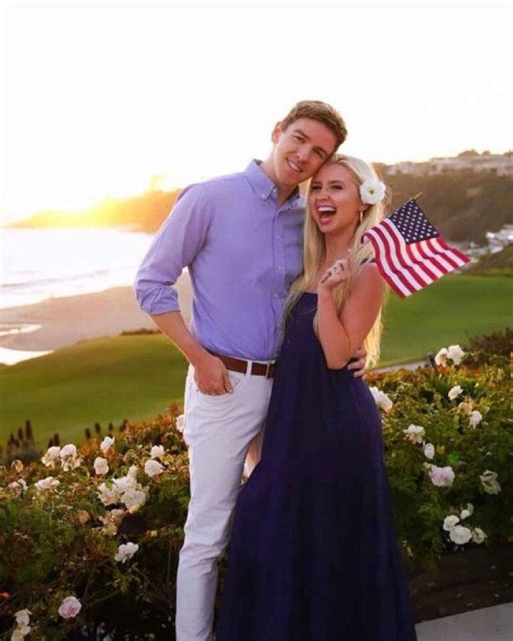 Tiffany Houghton biografía, edad, altura, esposa, net worth, familia